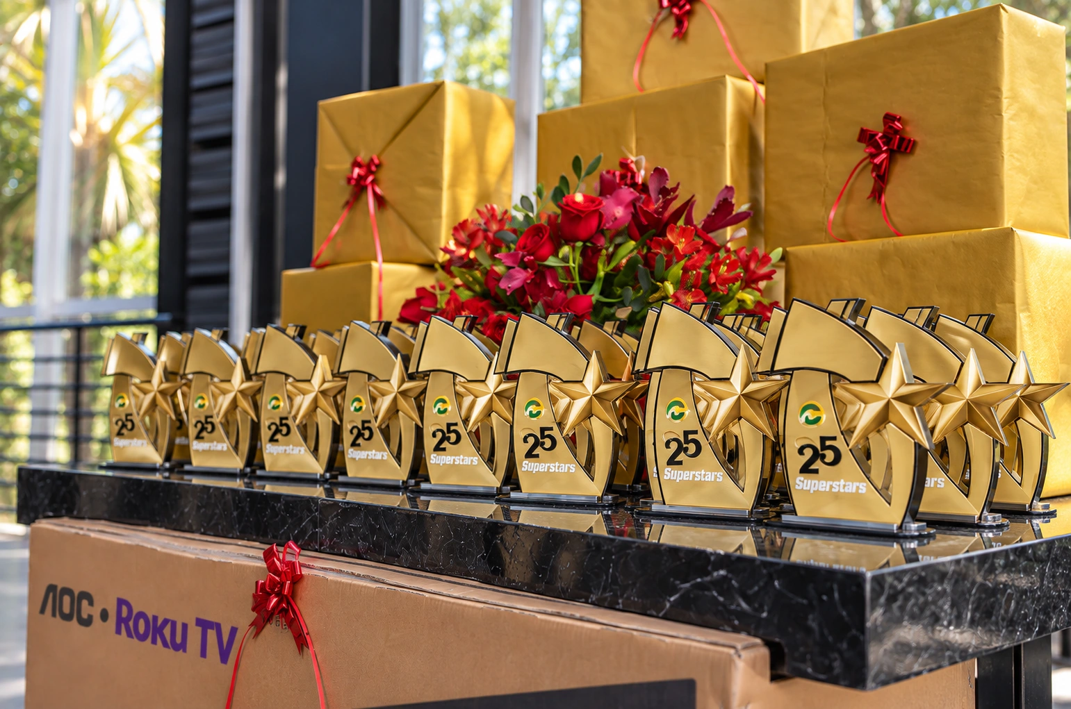 Troféus e presentes da premiação Superstar